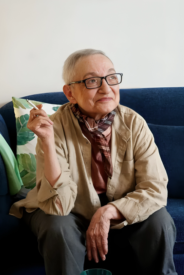Parvaneh E'temadi passed away